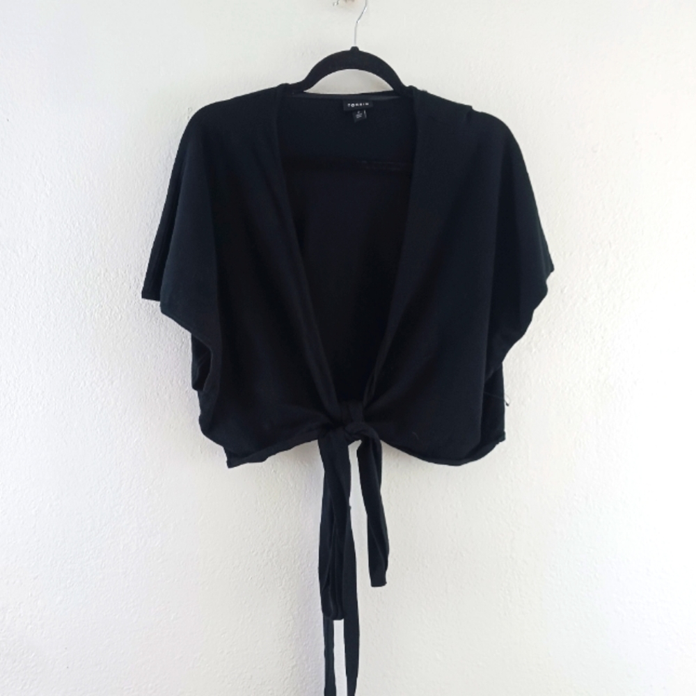 Torrid Shrug Wrap Front Short Sleeve Fitted black Sweater size 2X